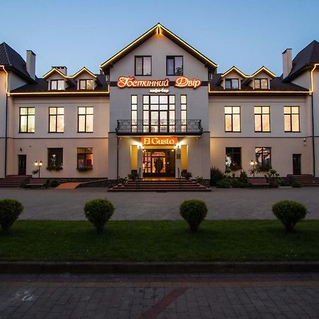 Hostynnyy Dvir Hotel Stryi Eksteriør billede
